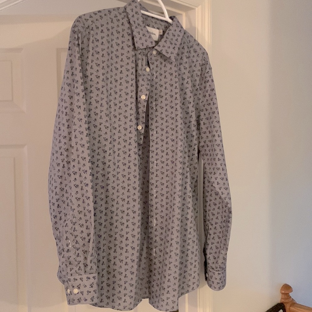 Goodfellow shirt.  Large.  Blue floral pattern.  Worn once.